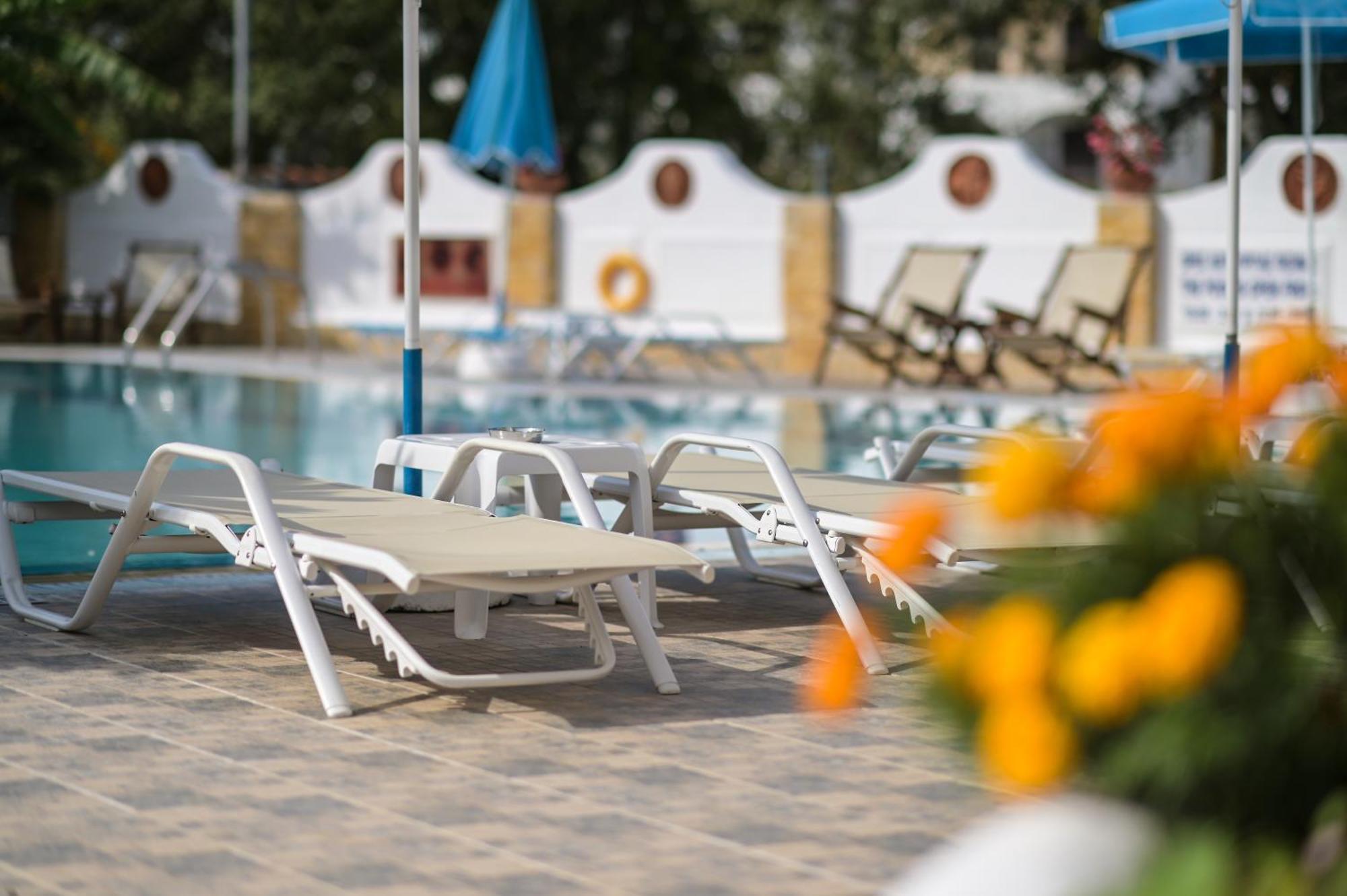 Estia Hotel Fourka Exterior foto